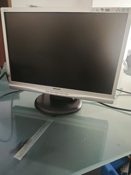 Monitor Philips 190cw e teclado Microsoft