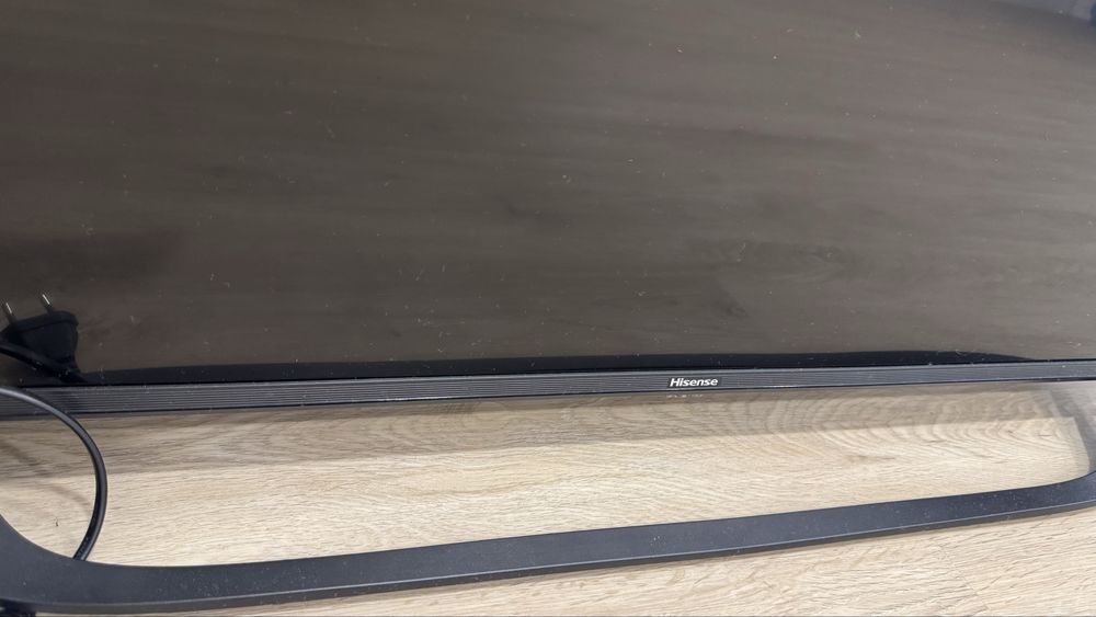 TV HISENSE 43A63H (LED - 43'' - 109 cm - 4K Ultra HD - Smart TV)