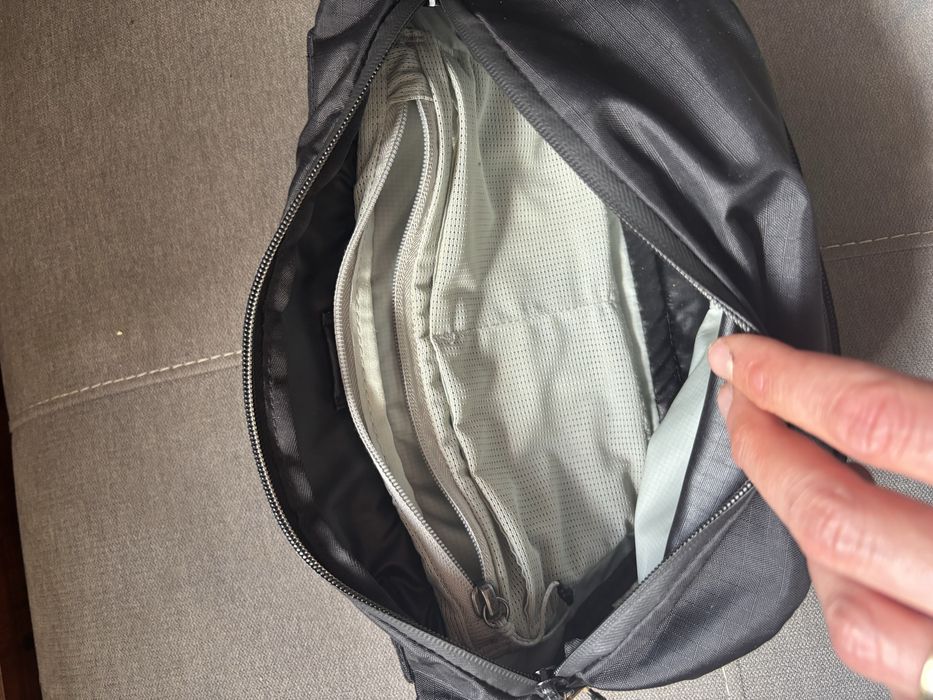 Nerka peak design outdoor sling 4l.