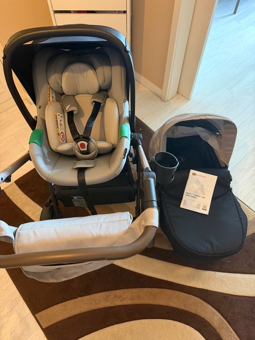 Carrinho bebé Kinderkraft MOOV 2 (usado apenas 1 mês)