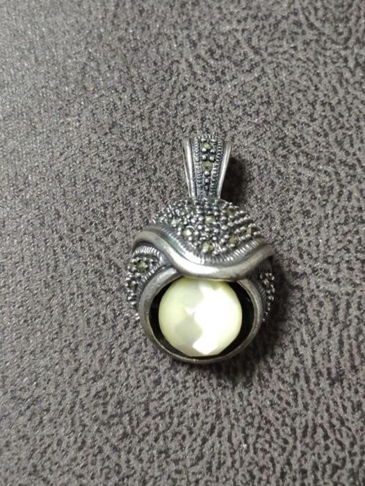 Срібний вишуканий вінтажний кулон з марказитами