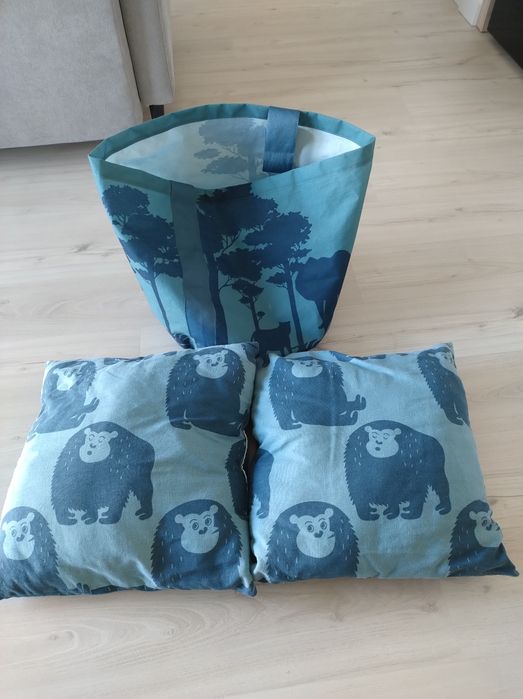 Poduszki kosz na zabawki ikea