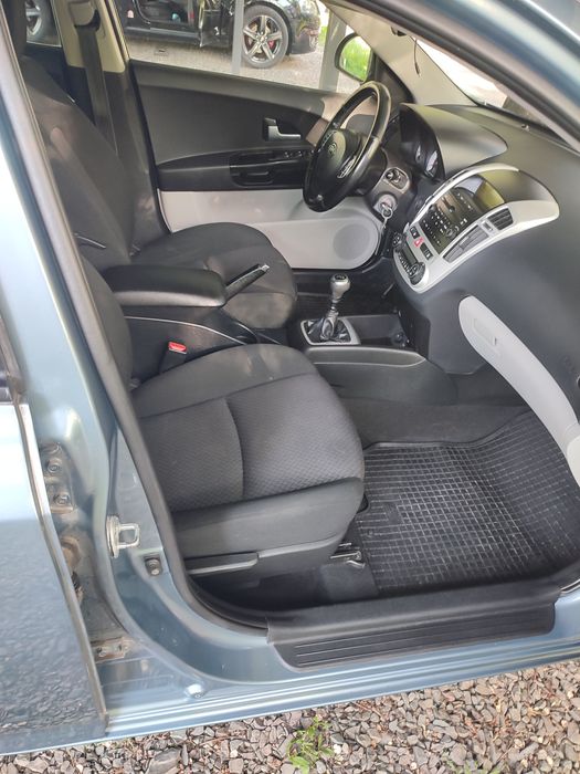Kia Ceed Киа Сид уневерсал Дизель 2009р.