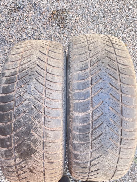 Продам зимние шины Maxxis 225/60/17