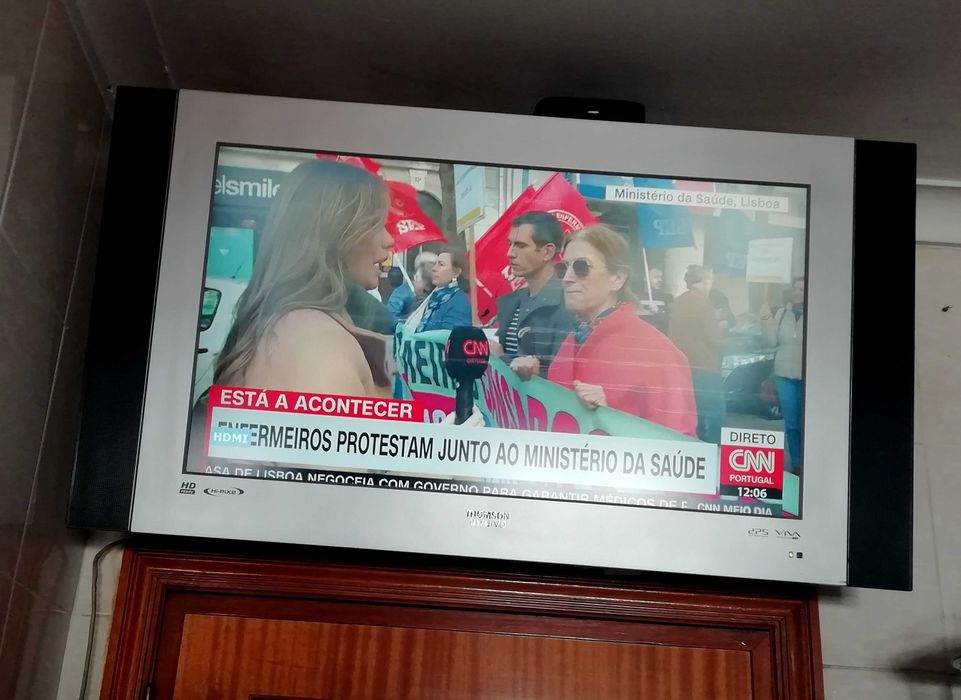 32" Thomson Intuiva 32LB130S5 LCD TV64740128044162123