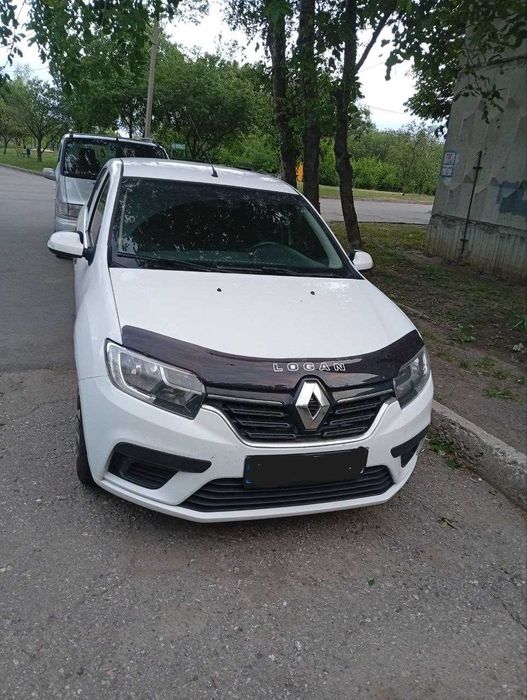 Водій таксі на брендоване авто On Taxi