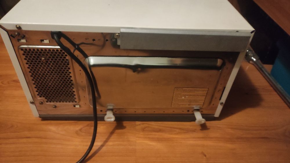 Продам мікрохвильовку SHARP