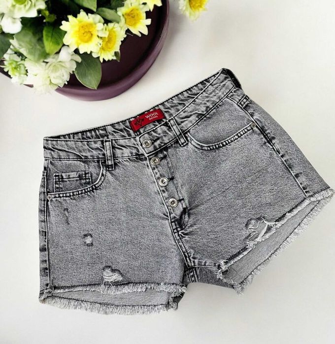 Літні джинсові шорти