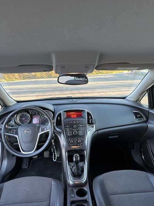 Opel Astra Sports Tourer 1.7 CDTI 125 CV Diesel 2010 — photo 4