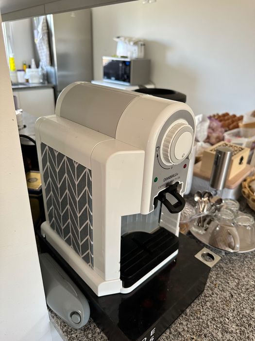 Maquina Cafe Expresso Dimobilli D6 BR Usada - Metade do Preco [USADO]