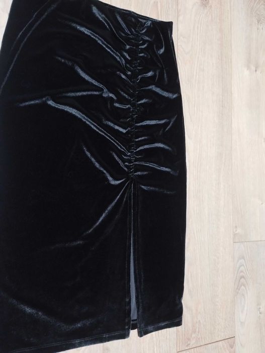 Оксамитова спідниця L/ХL.