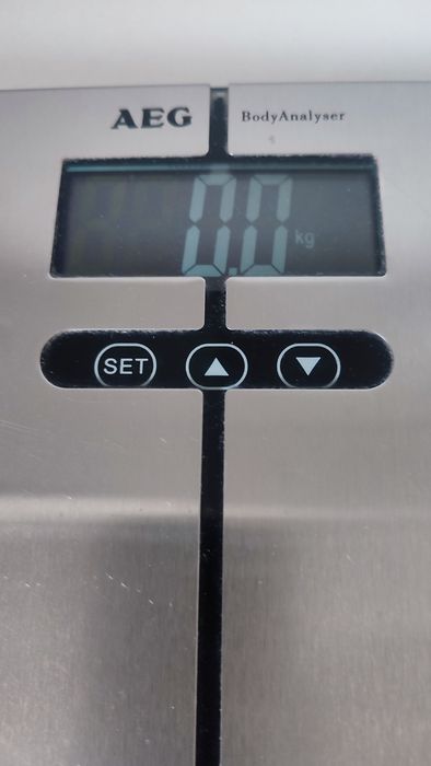 Waga łazienkowa elektroniczna AEG