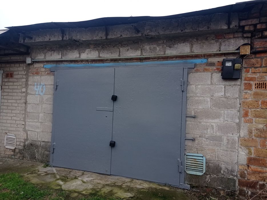 Капитальный гараж, кооператив " Локомотив", ул.Деповская