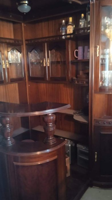 Móvel Bar de Sala em madeira