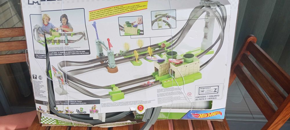 Hot Wheels Mario Kart – Mario Circuit Lite
