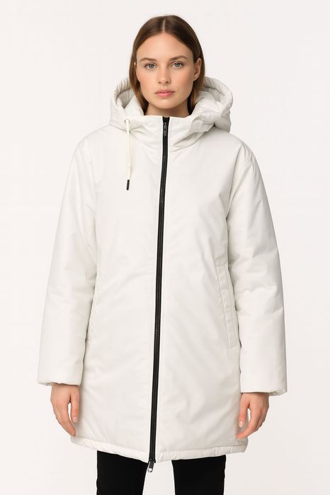Зимовий білий плащ
