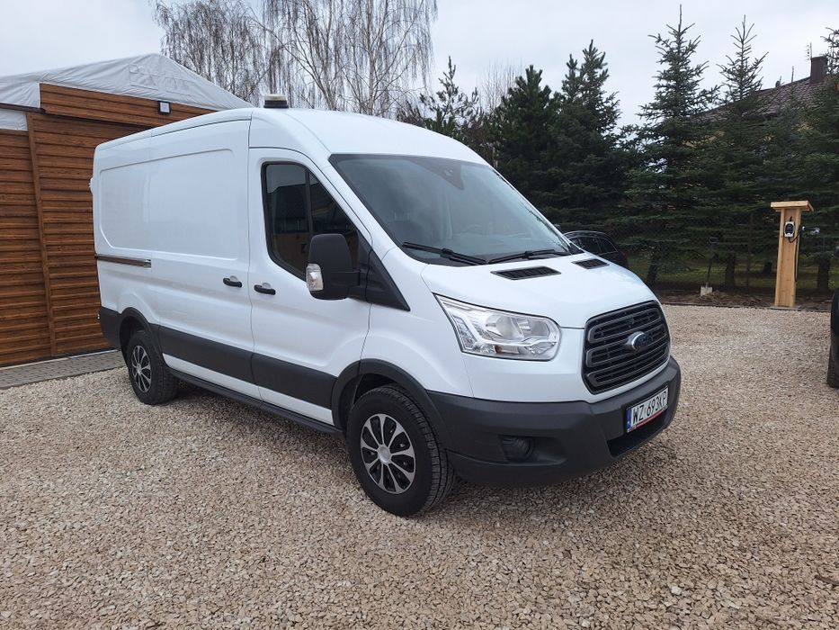 Wynajem busa Ford Transit L2 H2