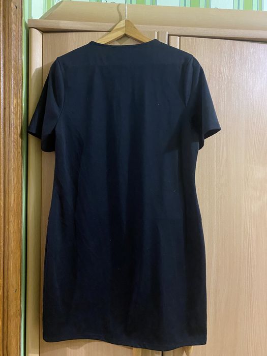 Чорна сукня