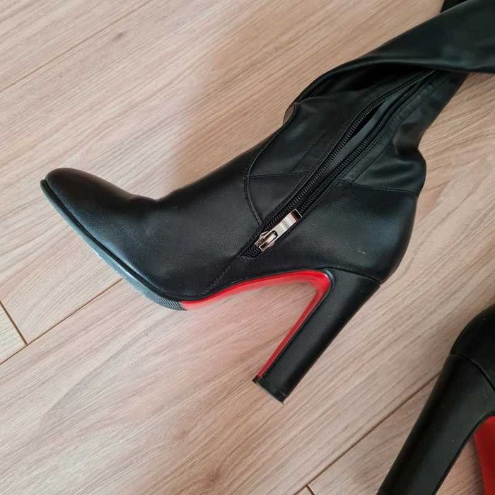 Kozaki długie za kolano czerwona podeszwa 38