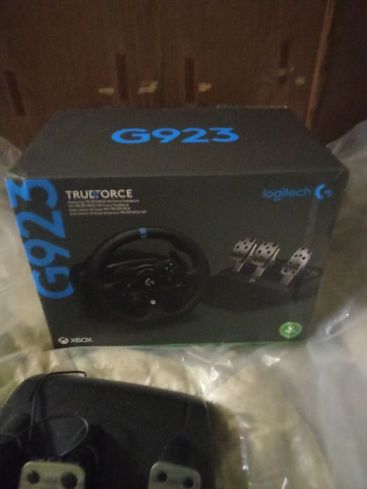 Logitech G923 + shifter  Xbox e PC usado uma vez