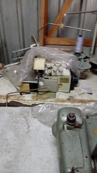 Máquinas de costura industriais