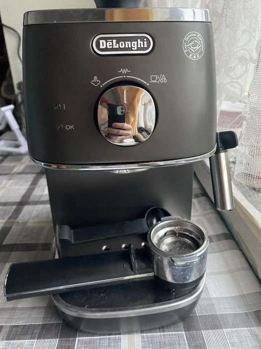 Кофемашина DeLonghi рожковая