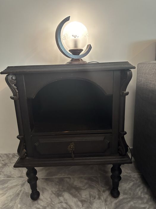 2 Mesas de cabeceira