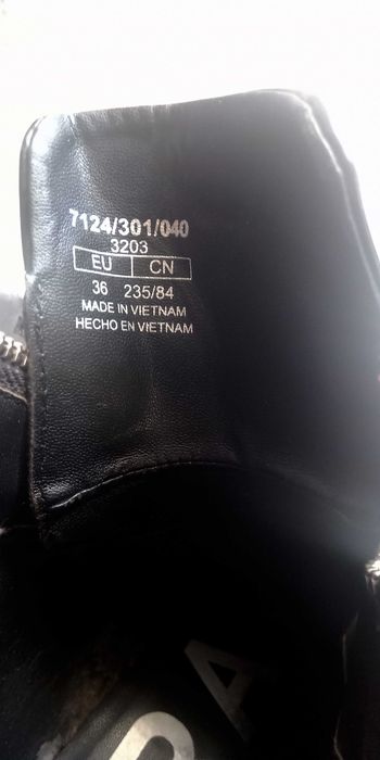 женские ботинки на танкетке высокий каблук 36й размер состояние супер