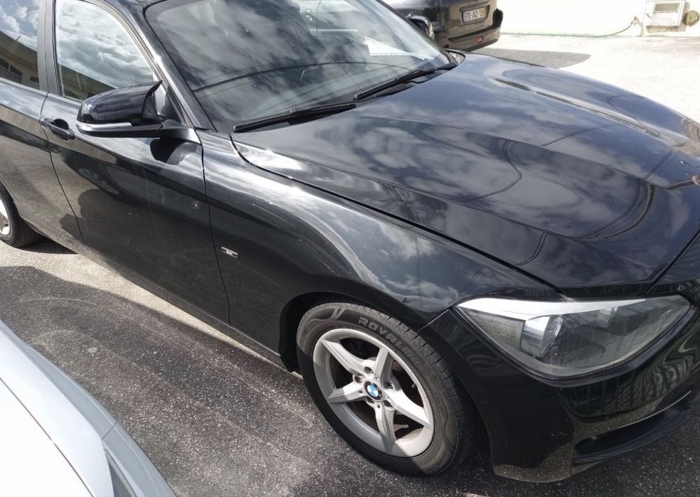 Bmw 116D F20 sport efficient dynamics vendo ou troco