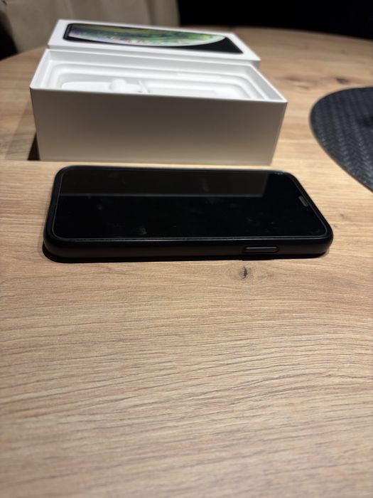 Iphone Xs 64Gb + cały komplet Stan jak nowy