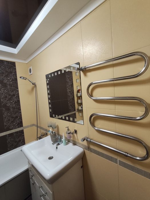 Продам 2-комнатную квартиру с ремонтом в Хортицком районе (ул. 14 Октября)