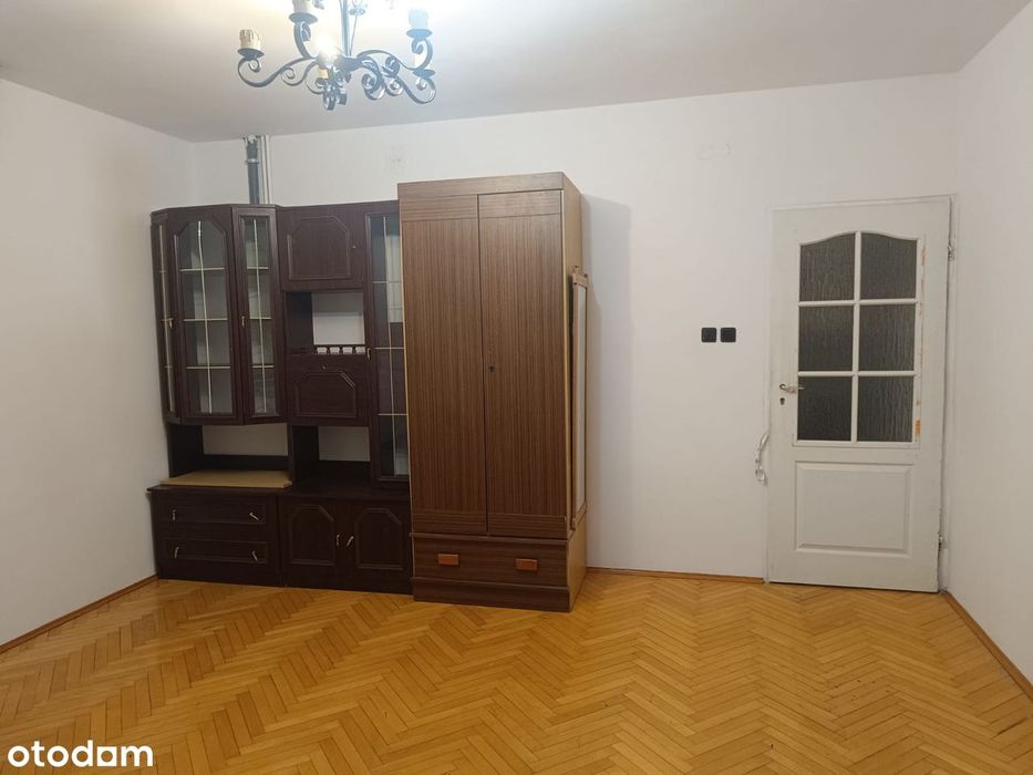 Dom wolnostojący z garażem i piwnicą w spokojnej wsi blisko Warszawy