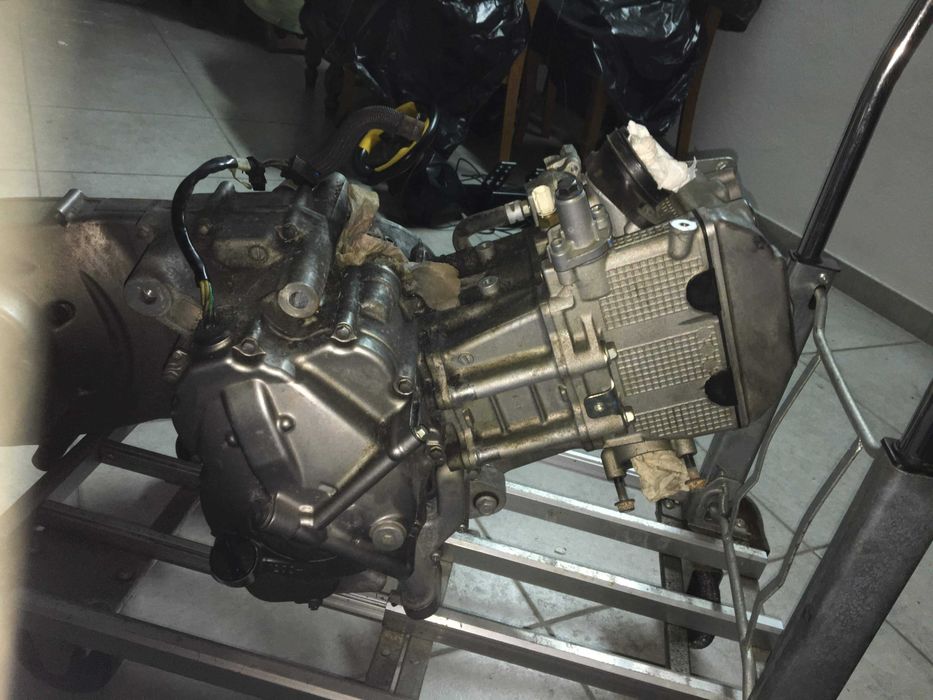 Motor BURGMAN 400cc  Vendo para peças