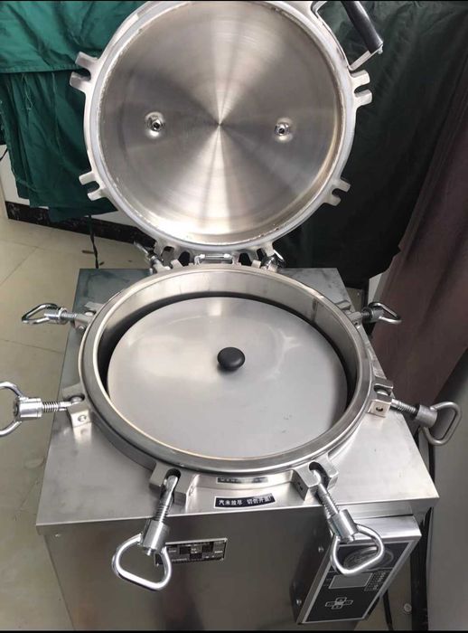 Autoklaw, sterylizator parowy  - 150 l  firma Labtex model LTA150VF