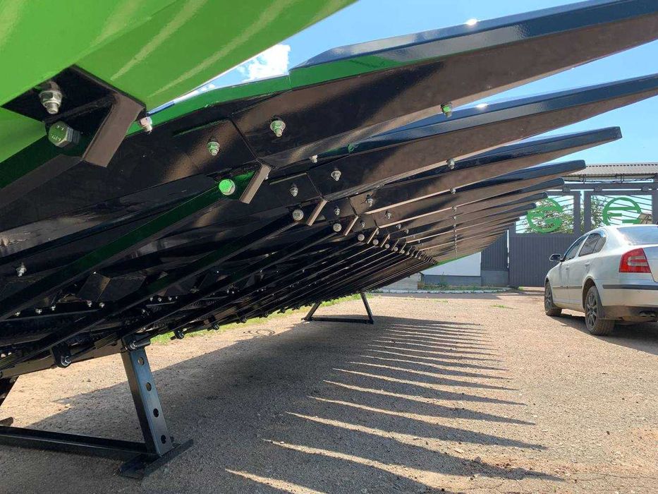 Жниварка соняшникова ЖСН жатка Sun Worker S 8.4m (Sunspeed Maizco)