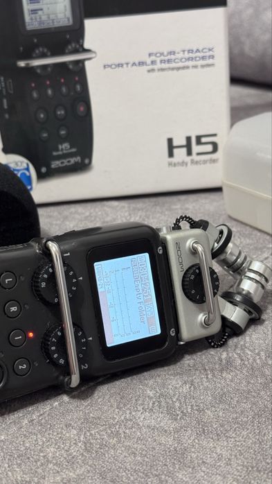 Gravador ZOOM H5 + CARTAO SD 16gb