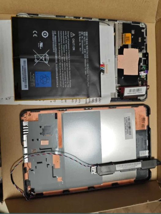 Amazon Kindle D01400 запчастини дисплей батарея