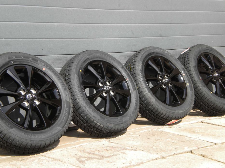Nowe koła aluminiowe wielosezonowe 15 4x100 Toyota Yaris TPMS