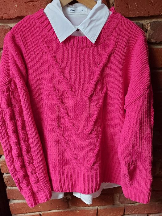 Różowy sweter Reserved