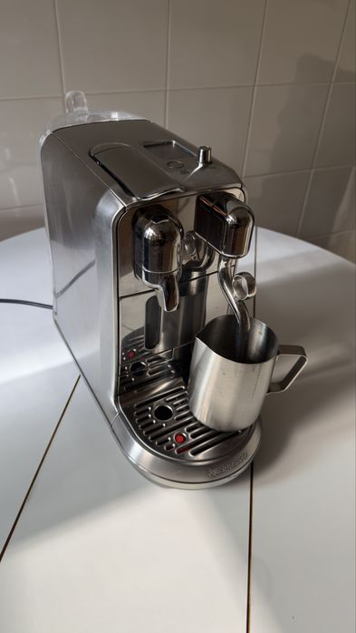 Maquina de cafe Nespresso Creatista Plus
