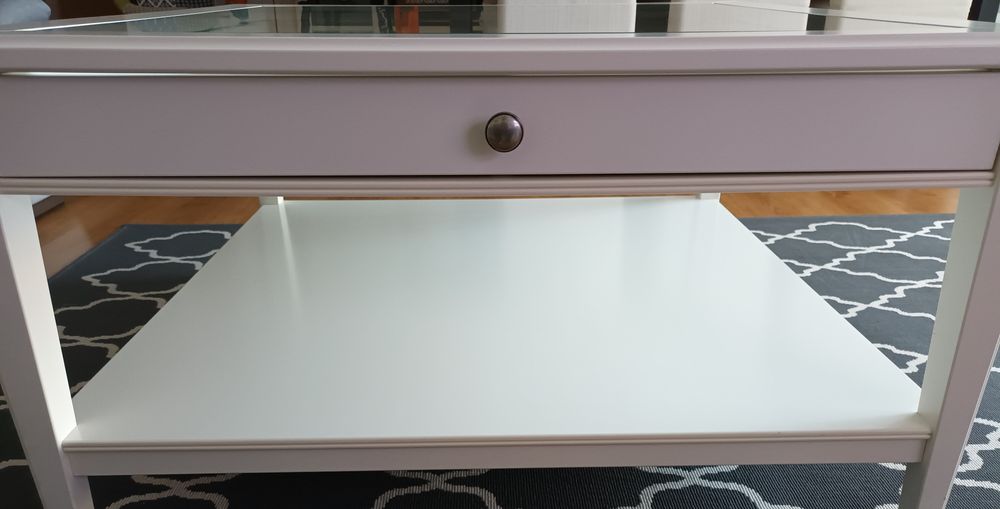 Mesa de centro branca Liatorp