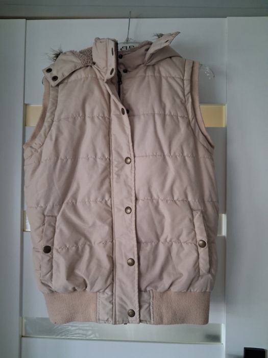 Bezrękawnik beżowy TU