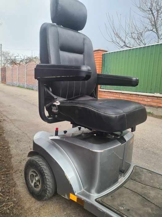 Електроскутер, електровізок Sterling S400