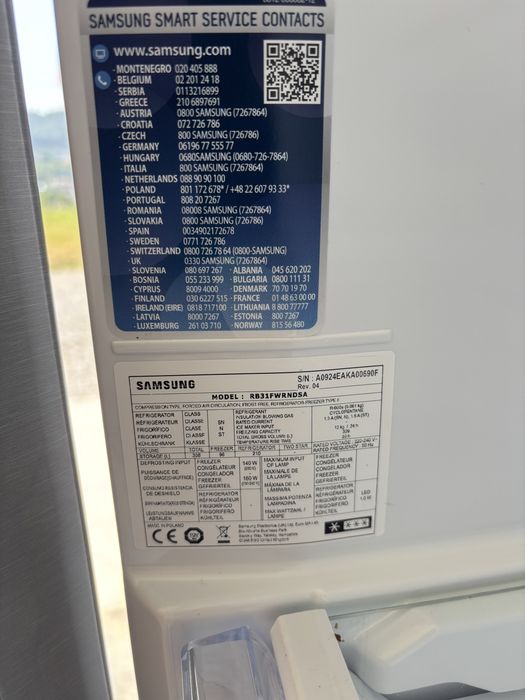 Frigorífico Combinado Samsung No Frost Inox com Dispensador de Água – Estado Impecável