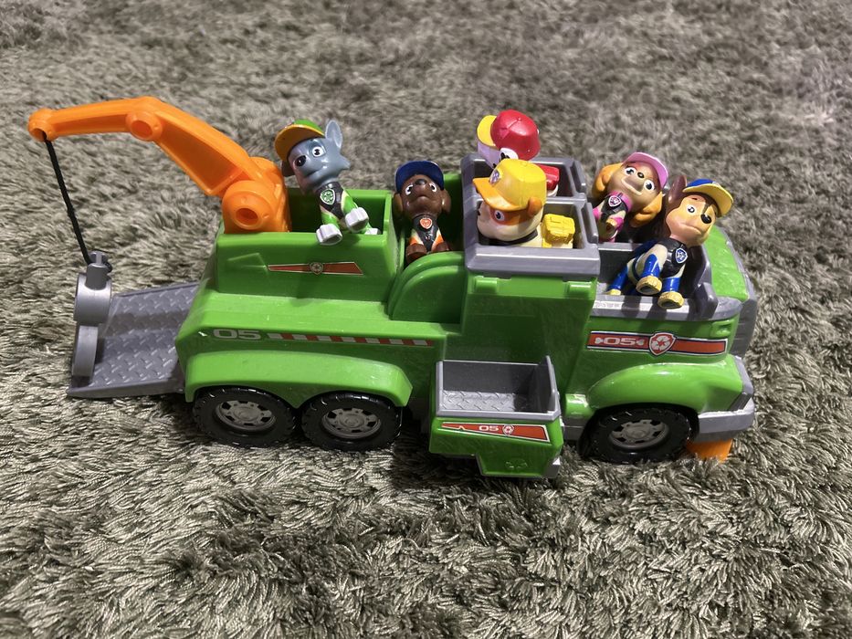 Psi patrol Ultimate rescue vehicle  i 6 pieskow