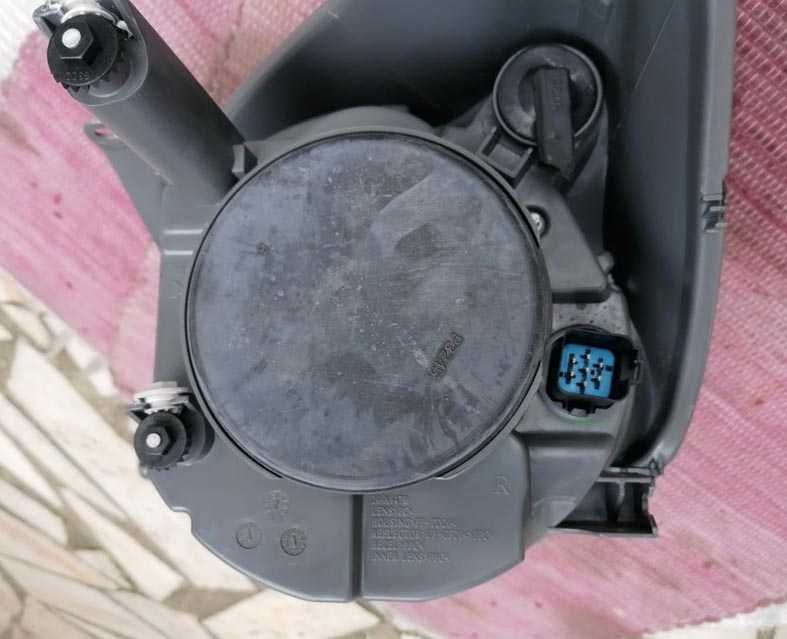 otica frontal DT ford fiesta V . fase 2 - NOVO