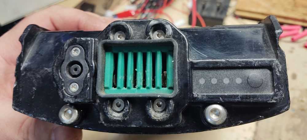 Продам аккумулятор для электросамокат Bolt