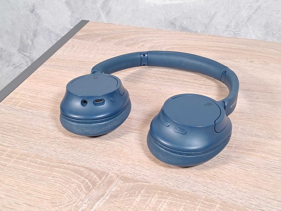 Бездротові навушники Sony WH-CH720N сині