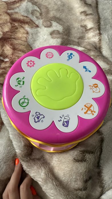 Дитяча іграшка барабан