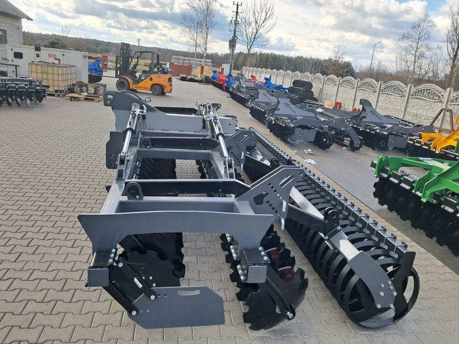 Brona talerzowa 4.5 metra firmy WOLF-MET